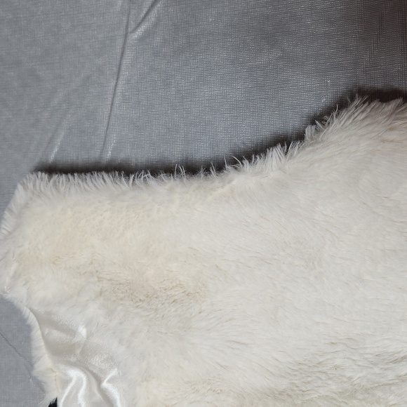 George Feaux Fur Vest - Picture 4 of 12